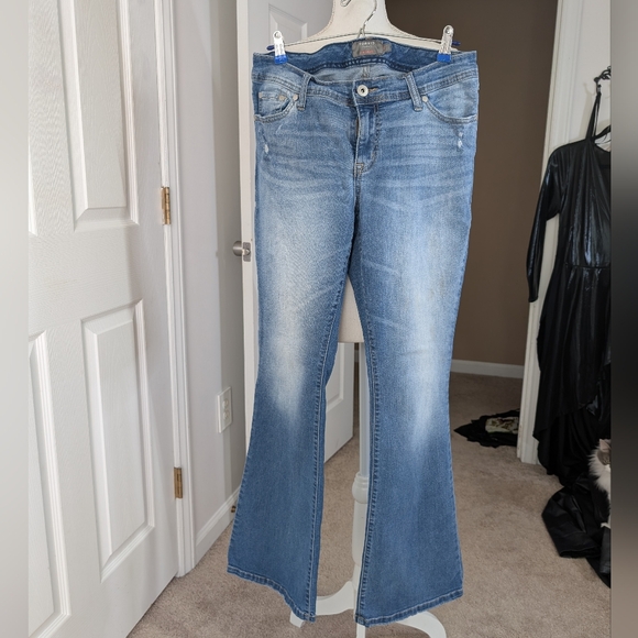 Torrid Luxe Slim Boot cut Jeans, Sz 10 - Picture 1 of 7